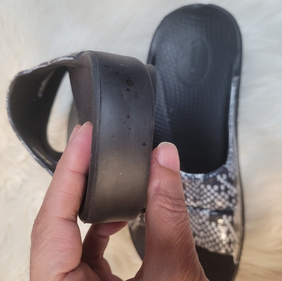 OOFOS Ooahh Slide Sandals Women's Size 10 W 8 M Snadal - Picture 6 of 6